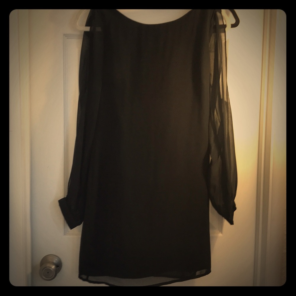 Black long sleeve dress.